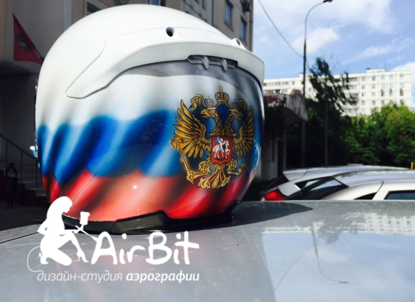 Аэрография на шлеме "Герб России"